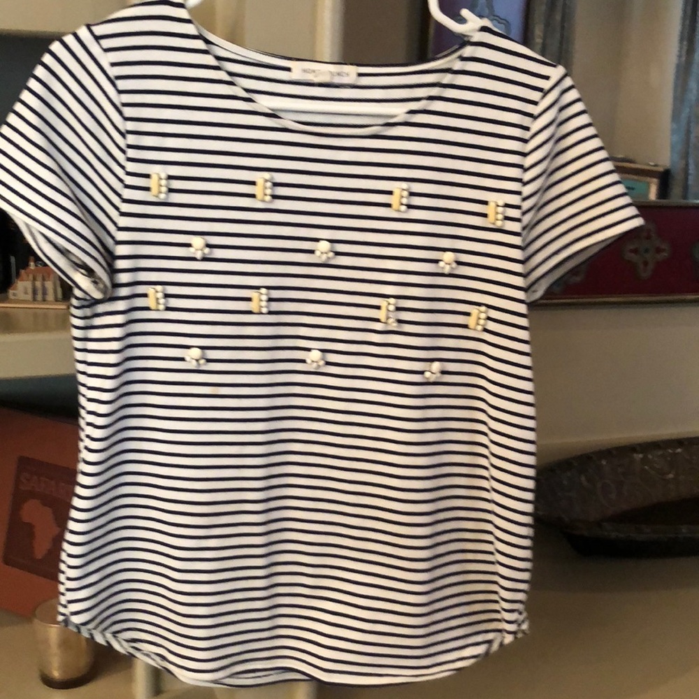 Cotten blend top with jewel details